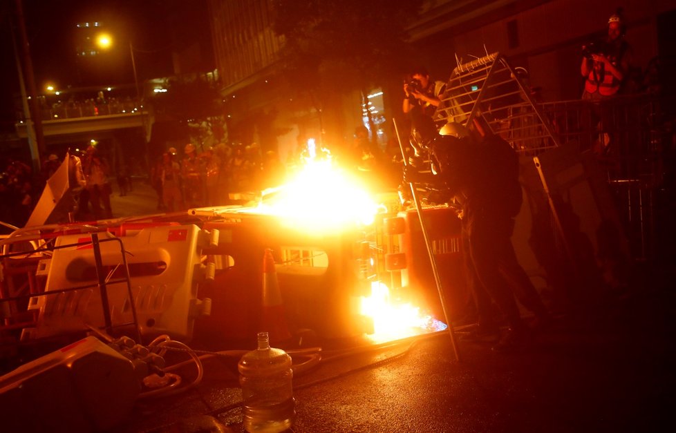 Do ulic Hongkongu navzdory zákazu vyšly protestovat tisíce lidí (31. 8. 2019)