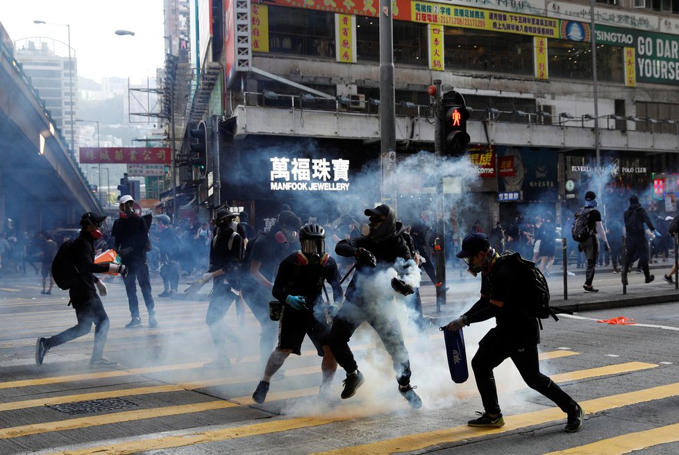 Hongkongem se přehnala další vlna protestů (2.11.2019)