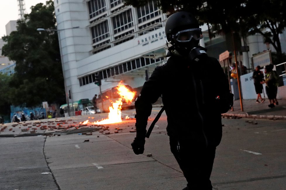 Hongkongem se přehnala další vlna protestů (2.11.2019)