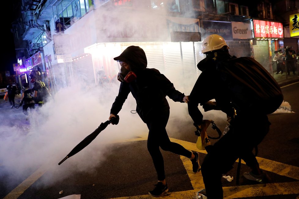 Hongkongem se přehnala další vlna protestů (2.11.2019)
