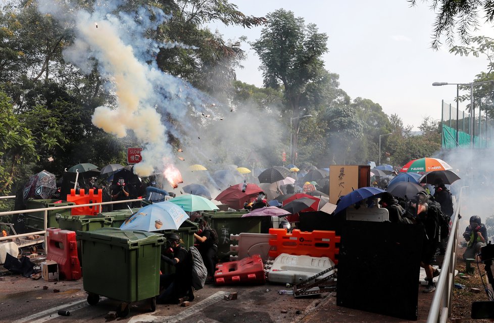 Další vlna demonstrací v Hongkongu (12. 11. 2019)