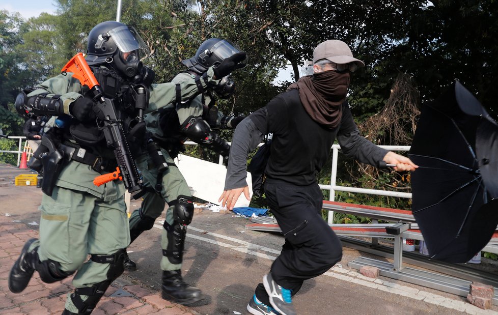 Další vlna demonstrací v Hongkongu (12. 11. 2019)