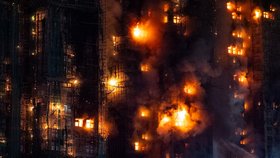 Ohnivé peklo v Hongkongu: Ničivý požár bytového komplexu (listopad 2025)