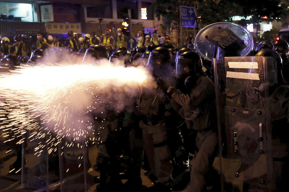 Protivládní protesty v Hongkongu (21.7.2019)