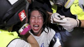 Ženy, které se v Hongkongu účastní protestů, to na internetu nemají jednoduché.