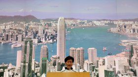 Správkyně Hongkongu Carrie Lamová oznámila odklad schvalování zákona o vydávání osob podezřelých ze spáchání trestného činu (15. 6. 2019)