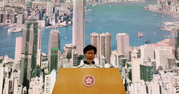Mohutné protesty v Hongkongu slaví úspěch. Zákon o vydání do Číny tu odložili