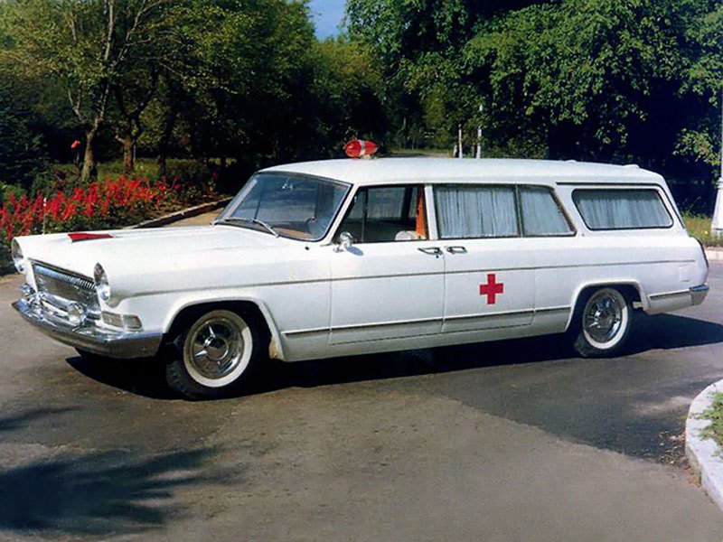 Hongqi Ambulance (CA770W) (1980)