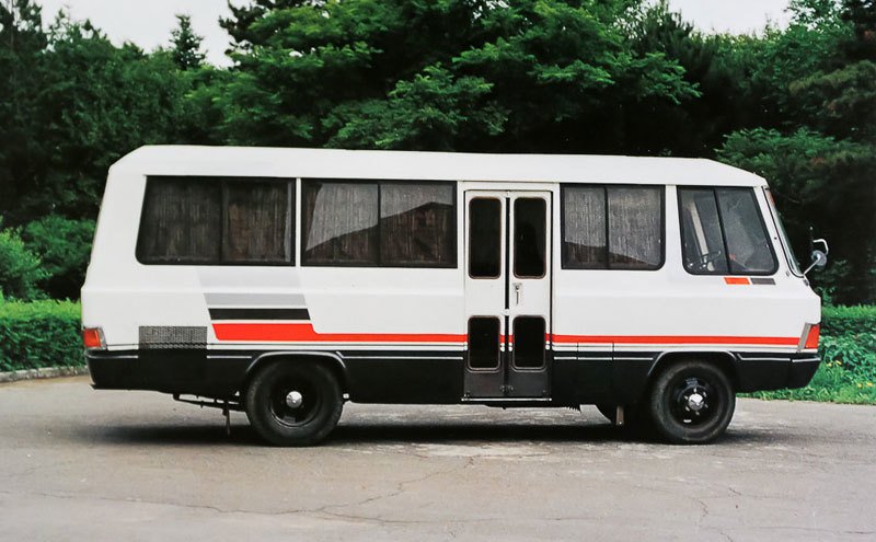 Hongqi (CA6630S) (1993)