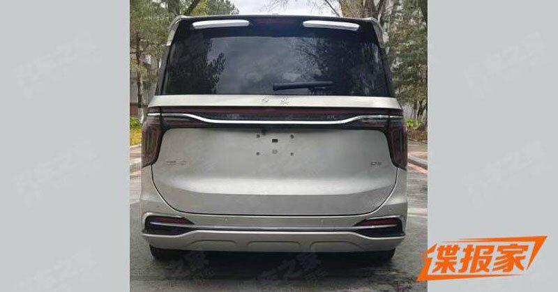 Hongqi HQ9