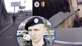 VIDEO: Z kontroly se vyklubaly závody. Zdrhajícího „rychlonožku“ (34) policista doběhl svezením