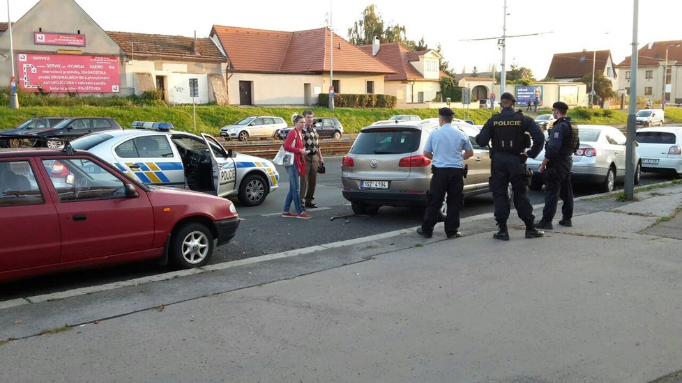 Nehoda v Poděbradské ulici