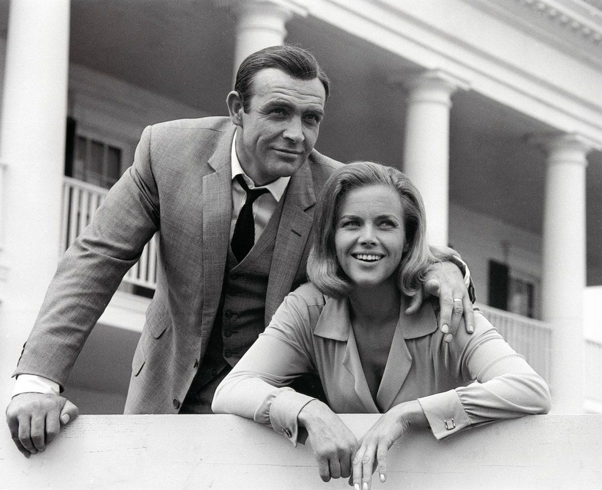 Herečka Honor Blackman a Sean Connery