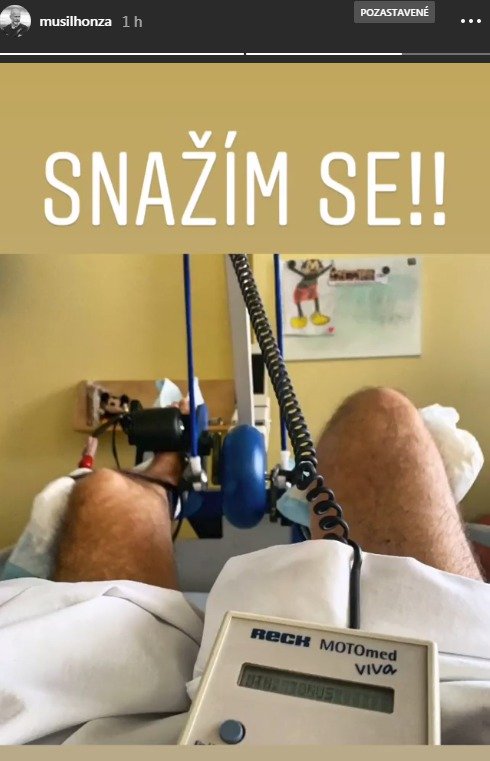 Příspěvěk Honzy Musila na Instagramu, ve kterém se pochlubil, že začal se cvičením