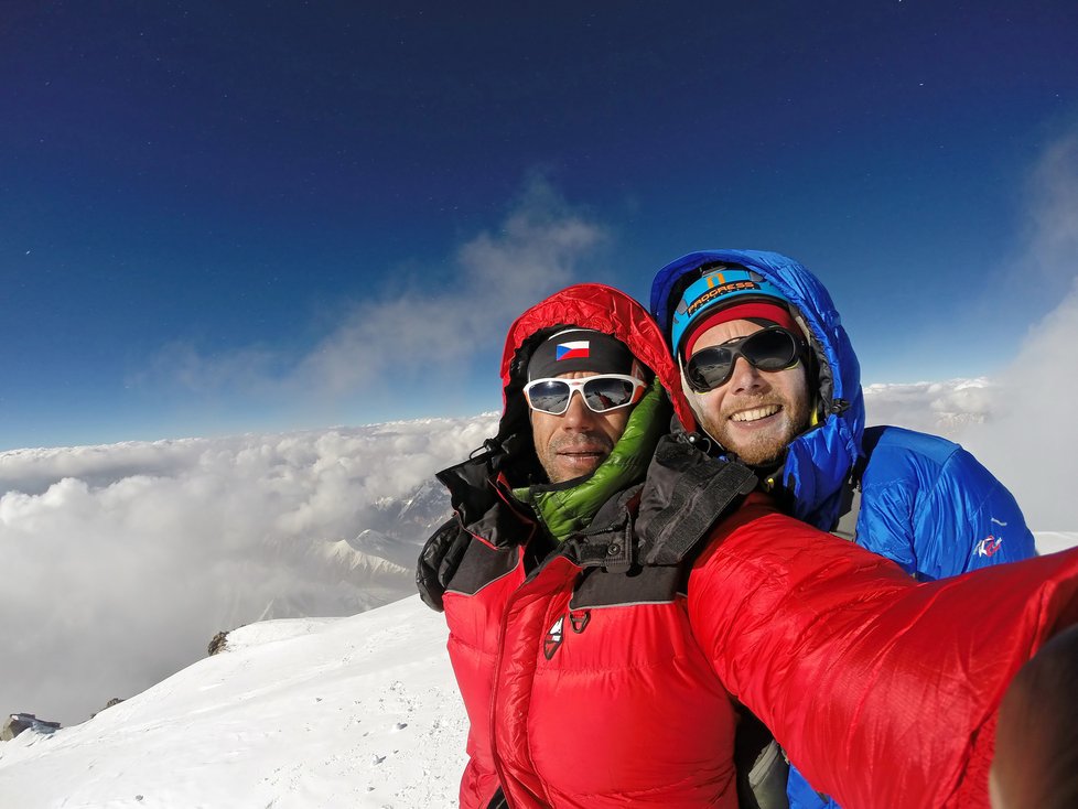 Honza s Radkem Jarošem na vrcholu K2