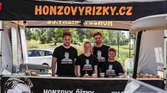V šestnácti skončil na brněnské ulici, pak chtěl dobýt svět řízkem. Teď jeho byznys padá V šestnácti skončil na brněnské ulici, pak chtěl dobýt svět řízkem. Teď jeho byznys padá