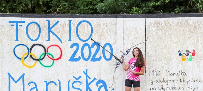 Na plzeňské střelnici trénuje děti, ty se se svojí Maruškou před odletem hezky rozloučily.