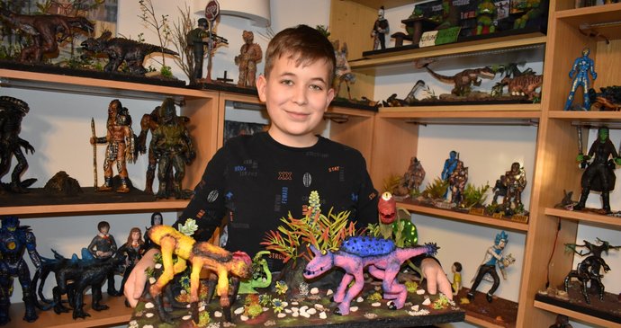 Talentovaný Adam (14): Vytvořil 400 figurek vlastním lepidlem! Sní o Hollywoodu
