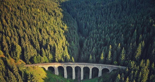 Impozantní Chmárošský viadukt.