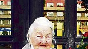 Tři měsíce před svými 104.narozeninami zažila Marie Fišerová návštěvu zloděje ve svém domě