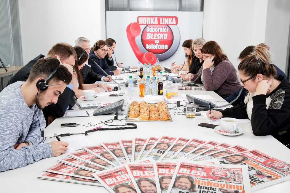 Odborníci Horké linky pomáhali čtenářům Blesku v otázkách alimentů, dluhů nebo třeba stavebního spoření.