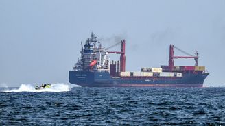 USA přerušují doprovod lodí v Hormuzu. Trump věří v dohodu s Teheránem USA přerušují doprovod lodí v Hormuzu. Trump věří v dohodu s Teheránem