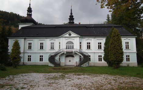 K tragédii došlo na zámku v Horním Maršově.