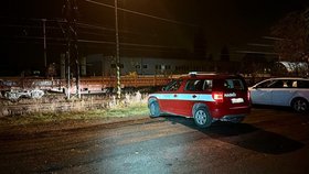 V Horních Počernicích vykolejil vlak a zastavil dopravu směrem na Masarykovo nádraží