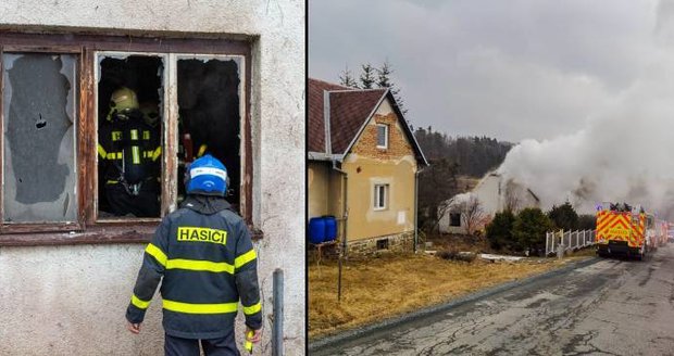 Zapálená svíčka způsobila požár domu na Bruntálsku: Majitelka se nadýchala kouře