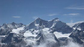 Při výstupu na horu Dom ve švýcarských Alpách zahynul český horolezec.