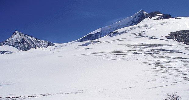 Češka si při lavině v rakouských Alpách poranila nohu, (ilustrační foto).