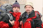 Poslední společné foto horolezců. Věslav Chrzaszcz (vpravo) a Milan Pěgřímek těsně před odjezdem do osudných Himalájí.