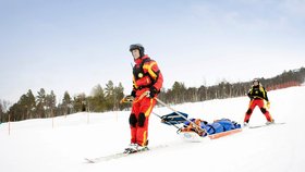 Čtrnáctiletá lyžařka se zranila ve snowparku na Zadově