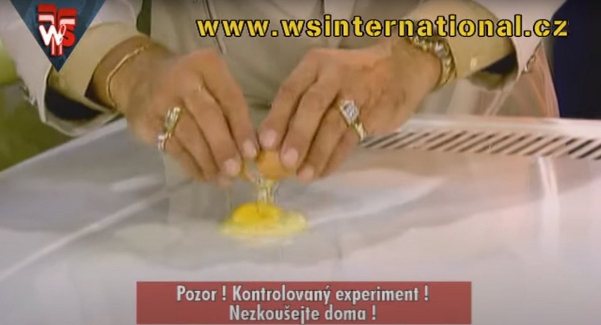 Horst Fuchs a jeho legendární rozbíjení vejce na kapotě