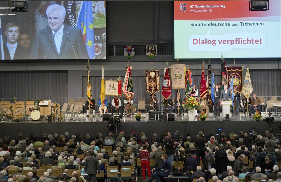 67. sjezd sudetských Němců v Norimberku: Bavorský kancléř Horst Seehofer