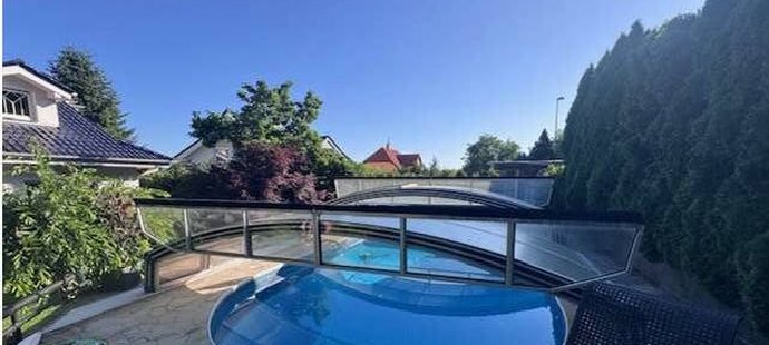 Rodinné sídlo Sieglových v Lipencích putuje do dražby.