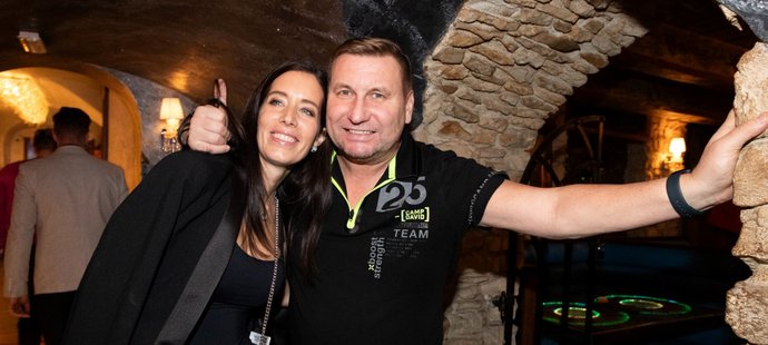 Horst Siegl na otvíračce nového baru