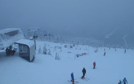 Sníh na horách: Špindlerův Mlýn - Medvědín