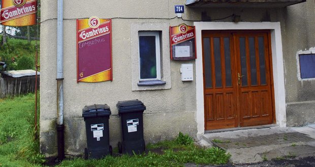V této hospodě se strhla rvačka mezi policisty