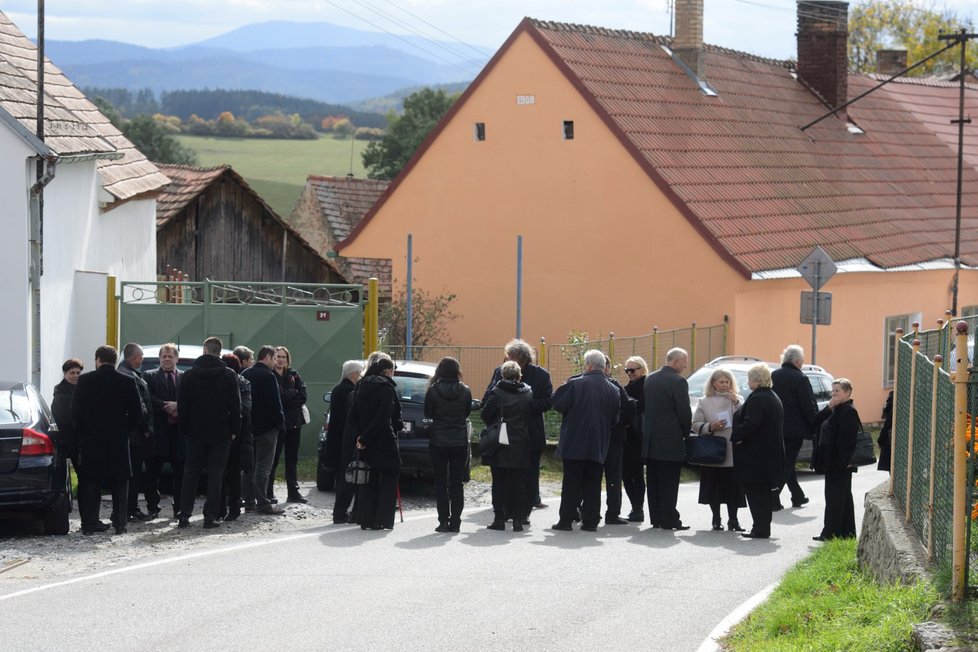 Pohřeb maminky Zdeňka Trošky