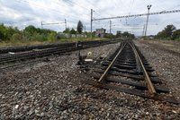 Na kolejích u Brandýsa našli mrtvolu! Vlaky stály několik hodin
