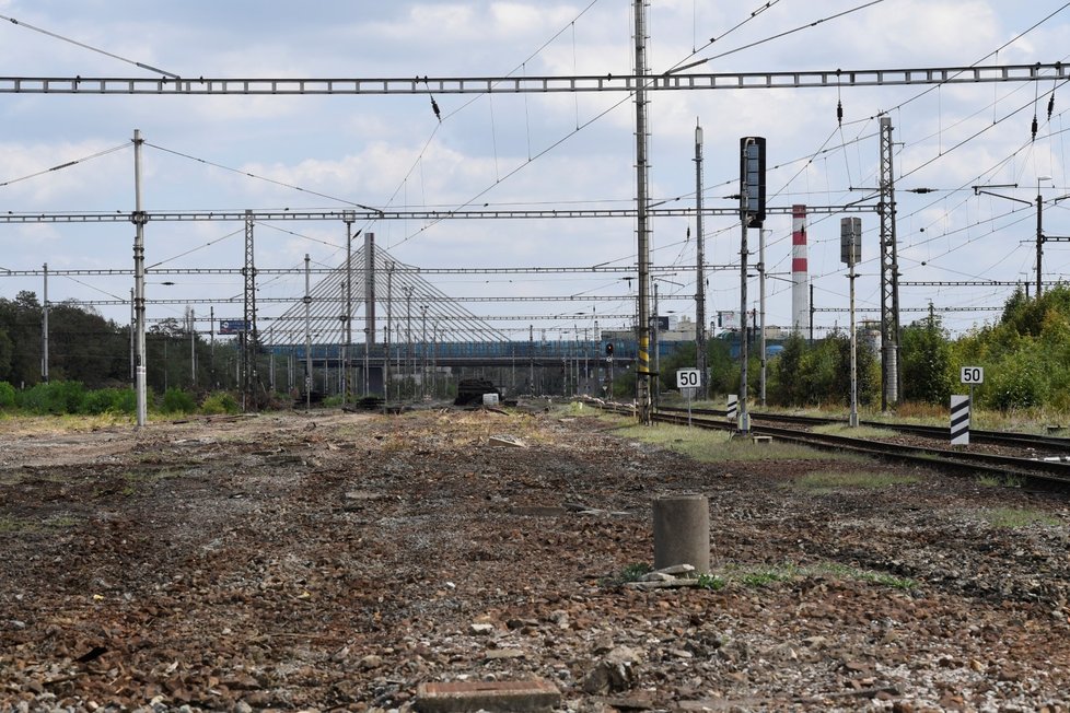 Stavba modernizované trati mezi Hostivaří a hlavním nádražím začala 15. srpna 2018.