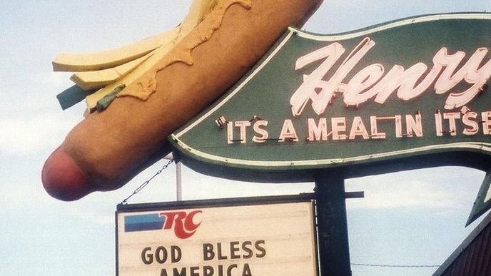 Hot dog stále patří ke stálicím americké kultury