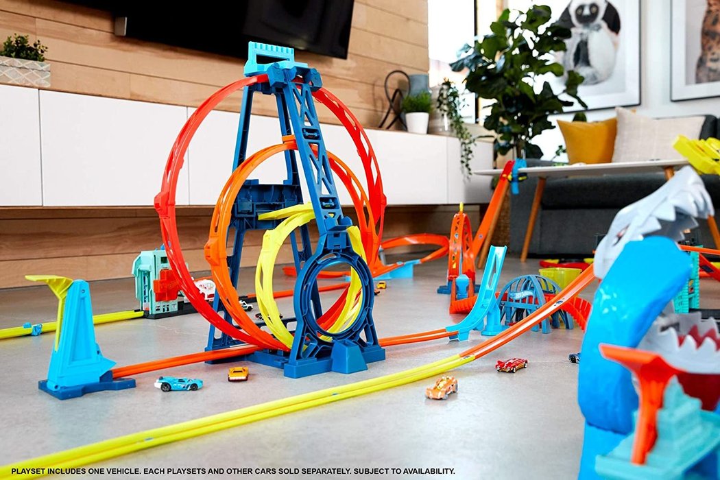 Hot Wheels Triple Track Twister Track Set