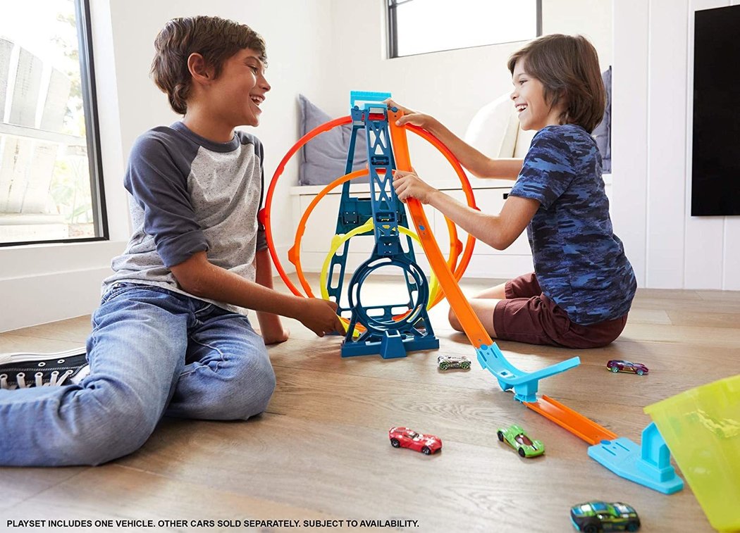 Hot Wheels Triple Track Twister Track Set