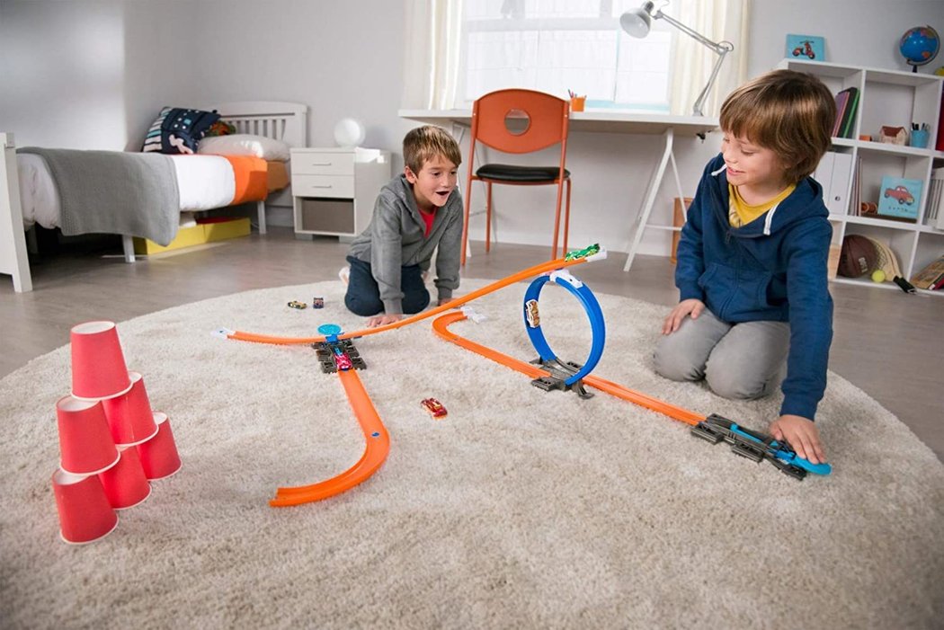 Hot Wheels Track Builder Starter Kit