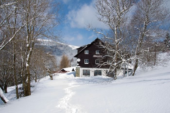 Hotel Hromovka v krkonošském Špindlerově mlýně, ve kterém teplické děti stráví Vánoce zcela zadarmo.