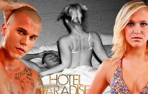 První sex v Hotelu Paradise: Máme VIDEO Lea a Nely v posteli!