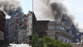 V Londýně hoří hotel Mandarin Oriental.