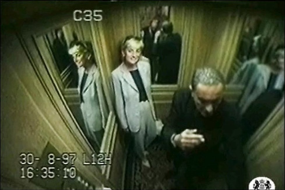 Princezna Diana v hotelu Ritz v Paříži